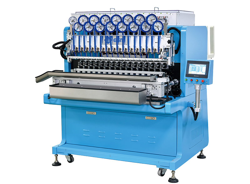 E-6016-TE全自动十六轴绕线机：产品系列：本机型系列型号:16轴(E-6016)标准、12轴（E-8012）、10轴（E-9910）、8轴（1208）。产品特点：外型新颖流线，设计简洁可靠，结构合理紧凑，整机稳定性高，适应工作环境强